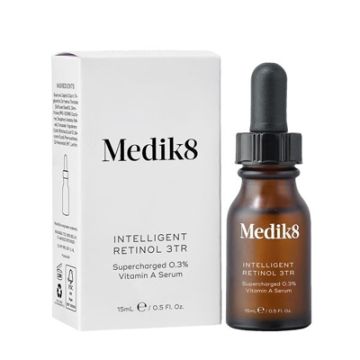 Medik8 Intelligent Retinol 3TR Serum Supercargado Vitamina A 15ml